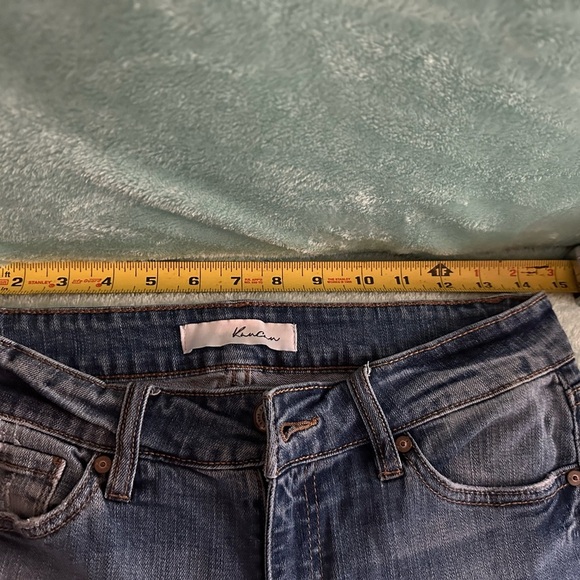 KanCan distressed high rise skinny jeans size 9/28 super cute 
T3 - Picture 13 of 16